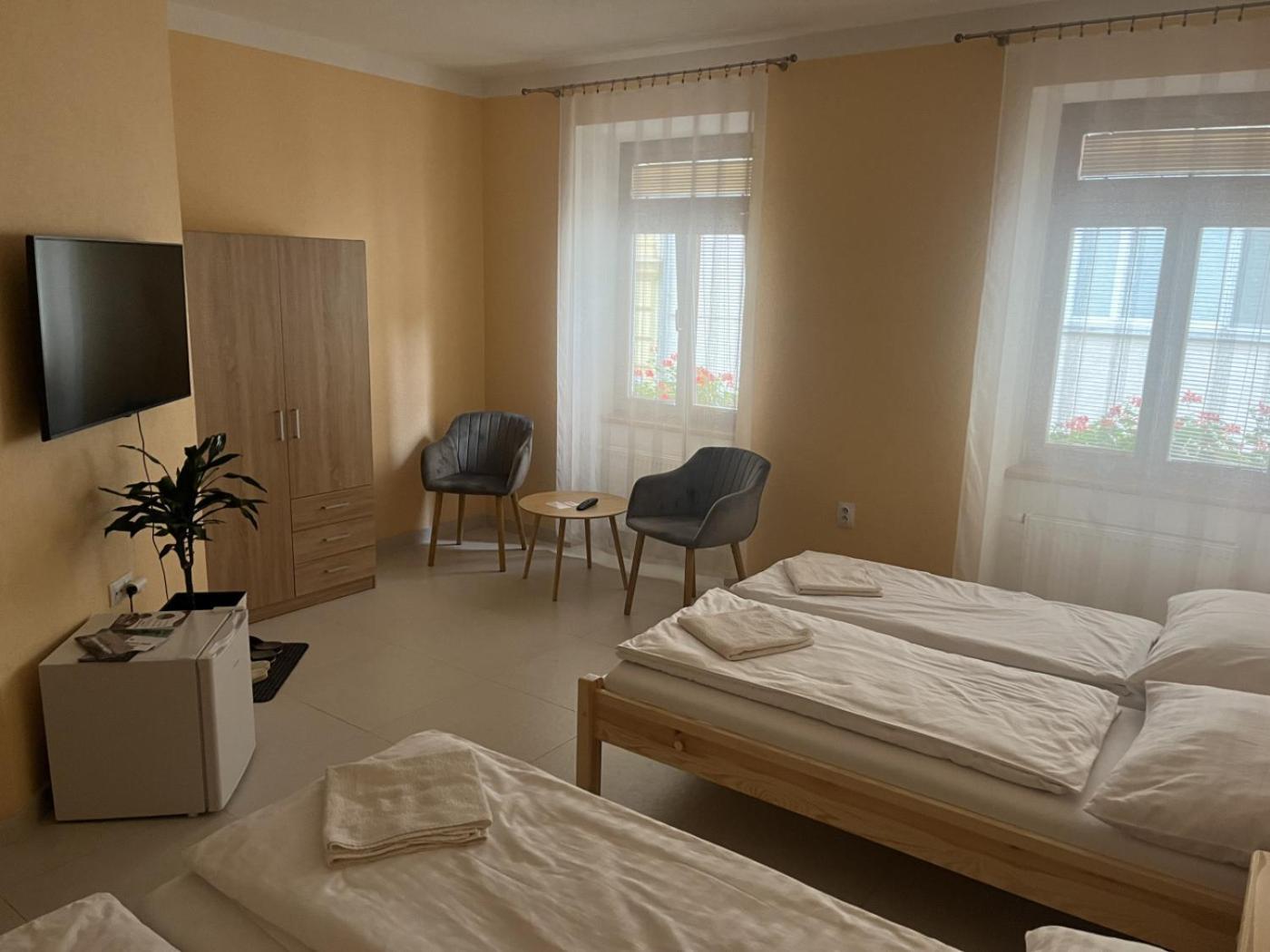 Vt6 House & Restaurant Bed & Breakfast Znojmo Ngoại thất bức ảnh