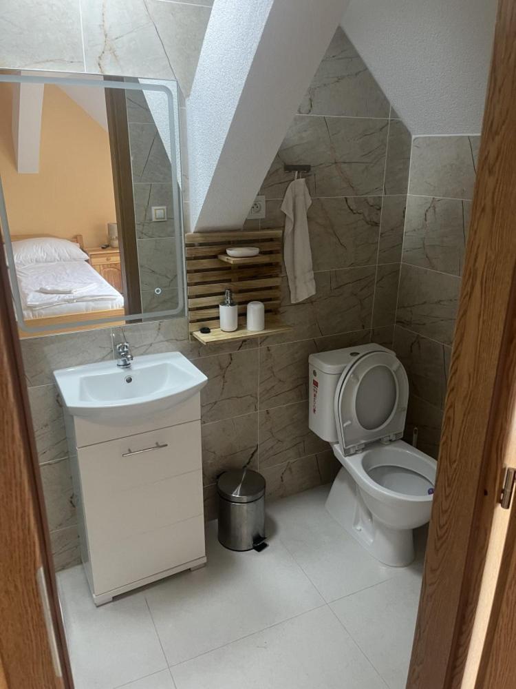 Vt6 House & Restaurant Bed & Breakfast Znojmo Ngoại thất bức ảnh
