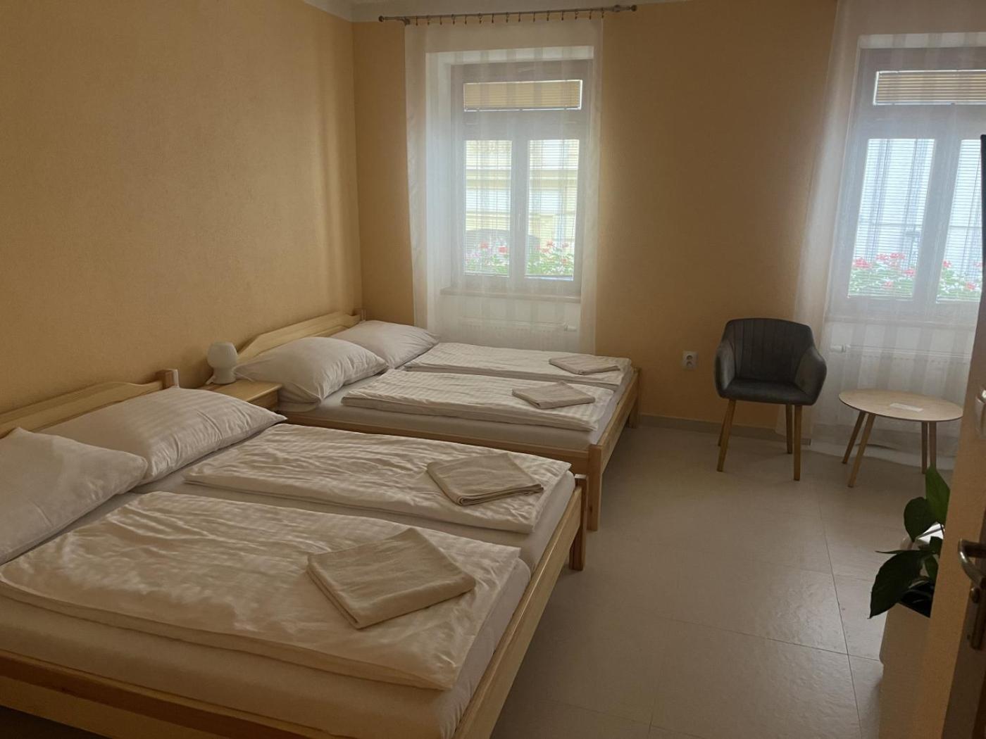 Vt6 House & Restaurant Bed & Breakfast Znojmo Ngoại thất bức ảnh