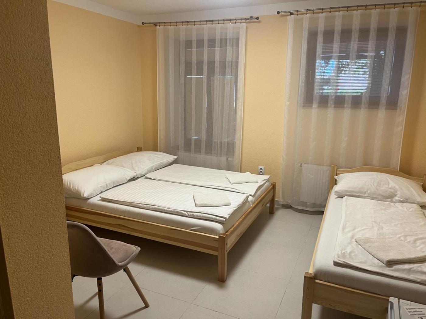 Vt6 House & Restaurant Bed & Breakfast Znojmo Ngoại thất bức ảnh
